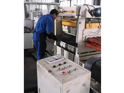 1100型激光切板矫平机